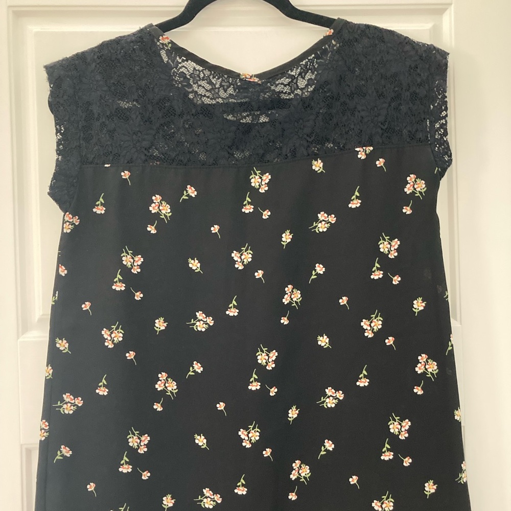 Papermoon Floral & Lace Top